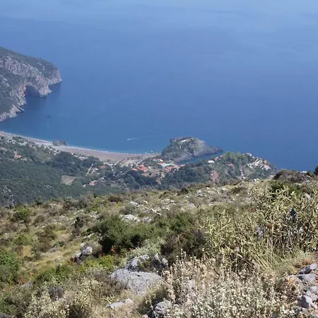 Holidays In The Sea & Mountains Agia Sofia (Kireas)